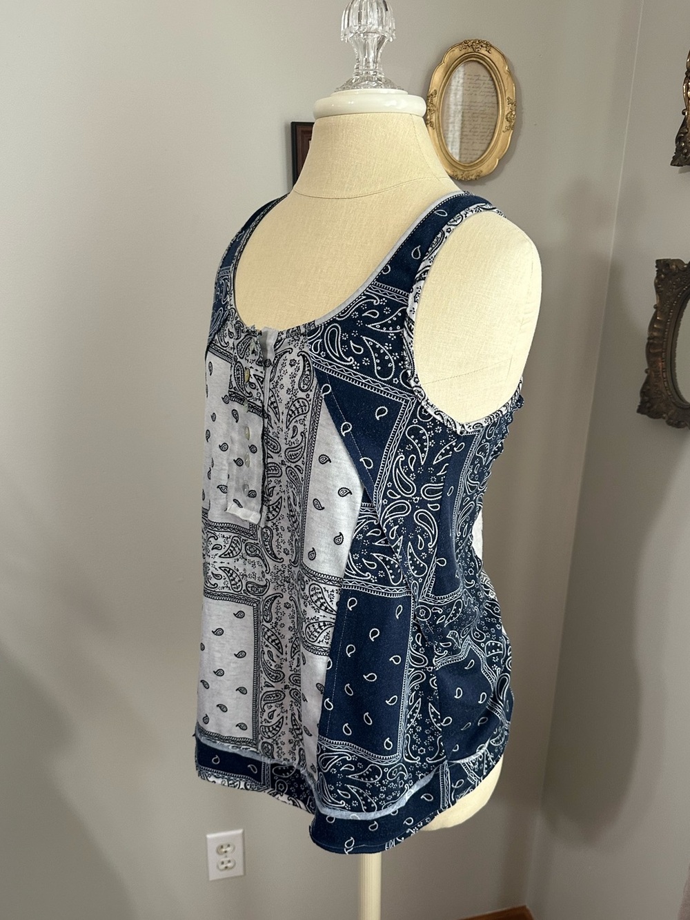 POL Navy and White Bandana-Print Tank Top - Picture 2 of 5